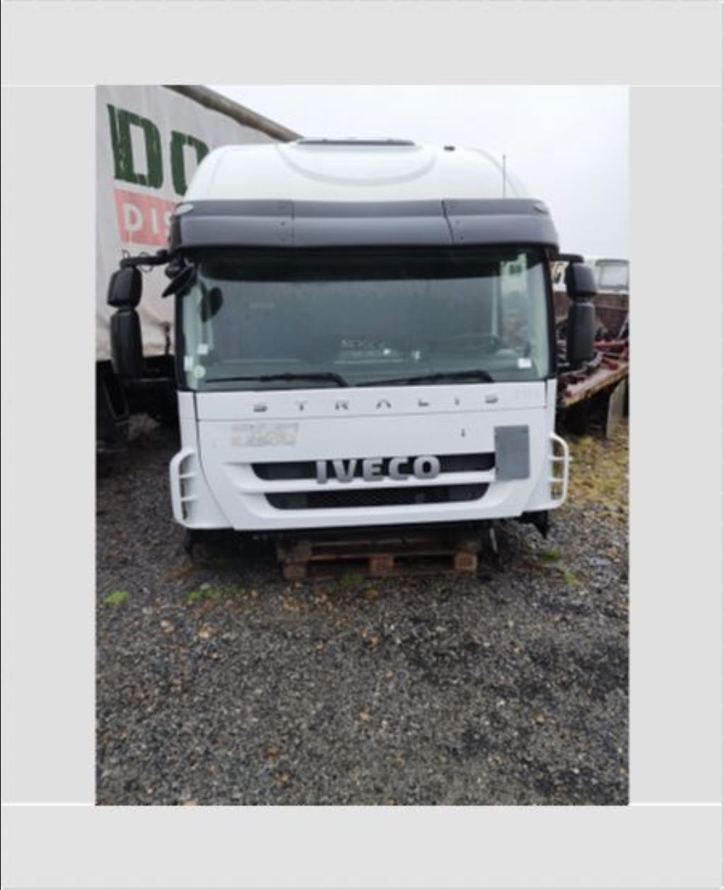 piece_IVECO 440S42  ETRIER DE FREIN AVANT GAUCHE 5801341083