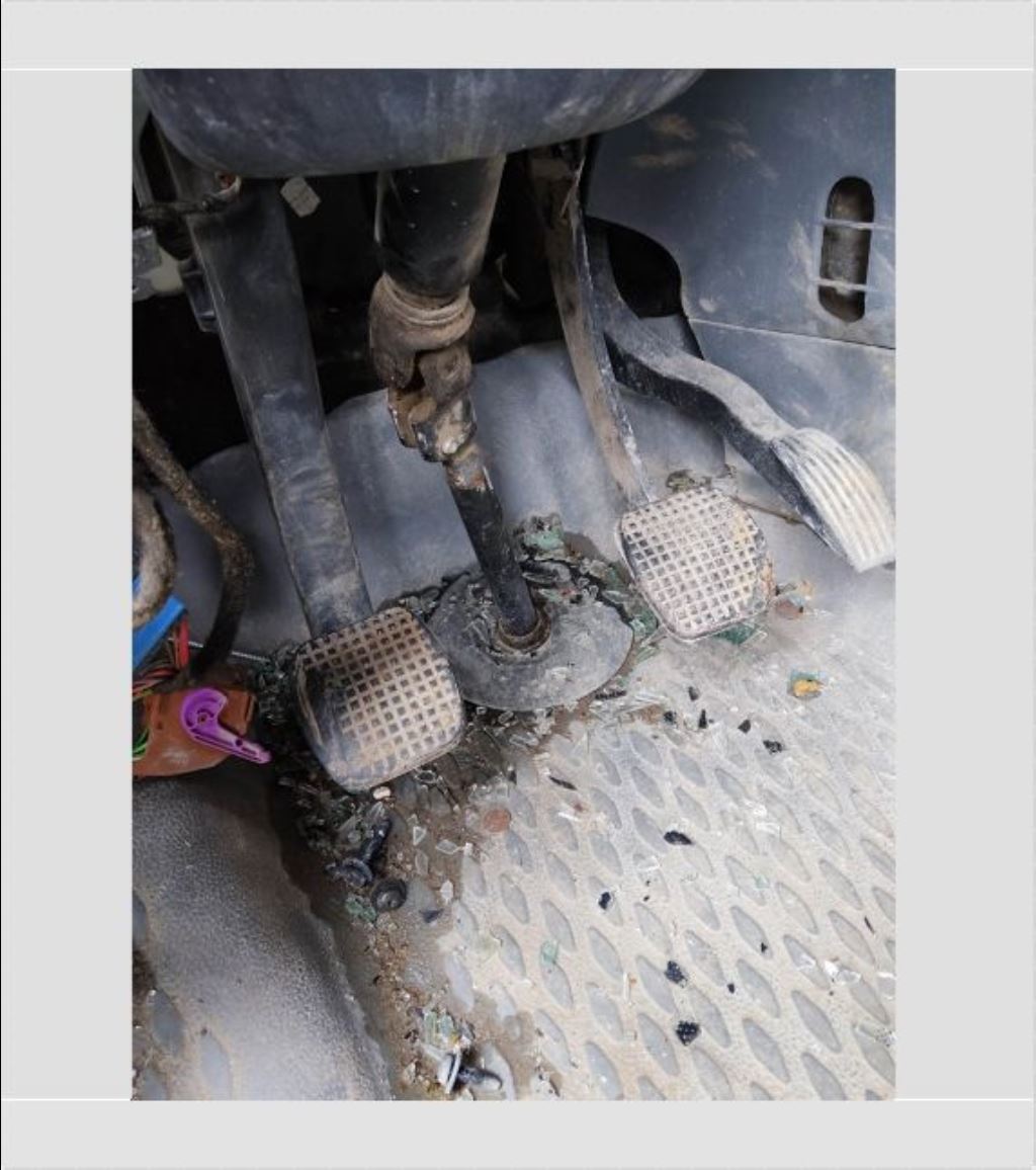 piece_IVECO DAILY 35C12 PEDALIER 5801259320