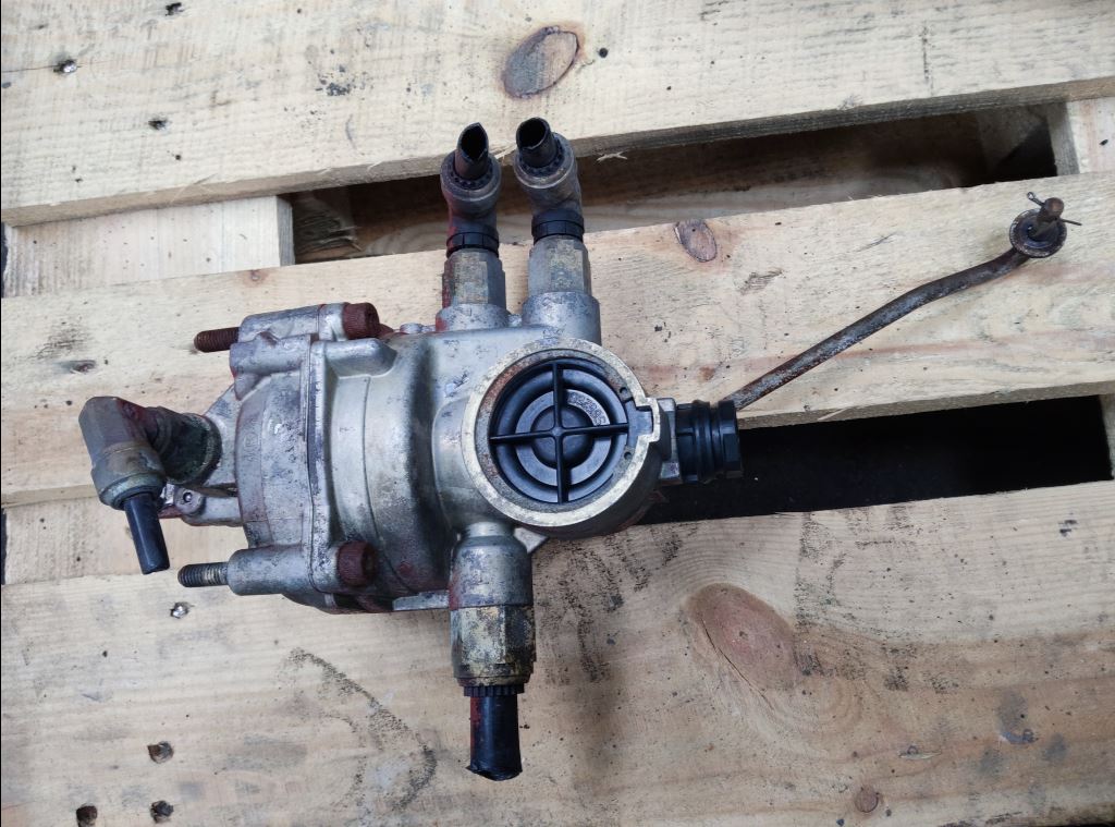 piece_RENAULT 260.19 VALVE DE CHARGEMENT BR4441